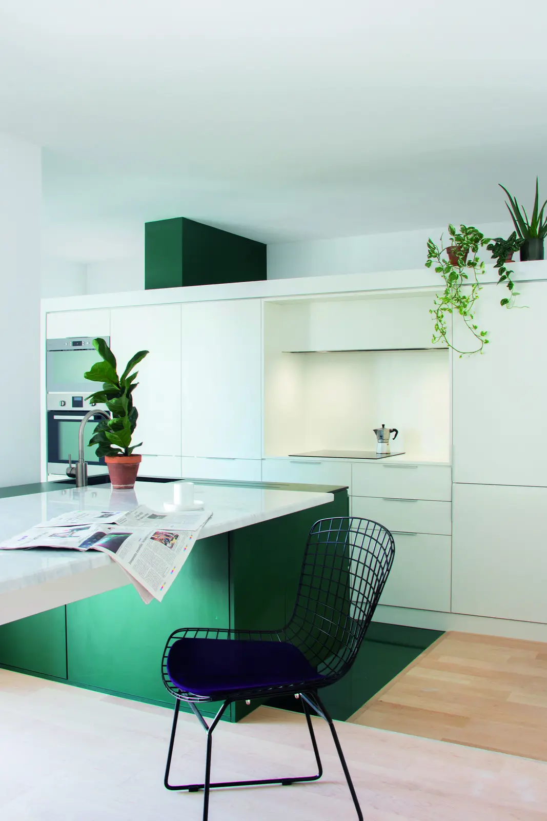Island fronts in Polyrey HPL® Vert Sarcelle V108