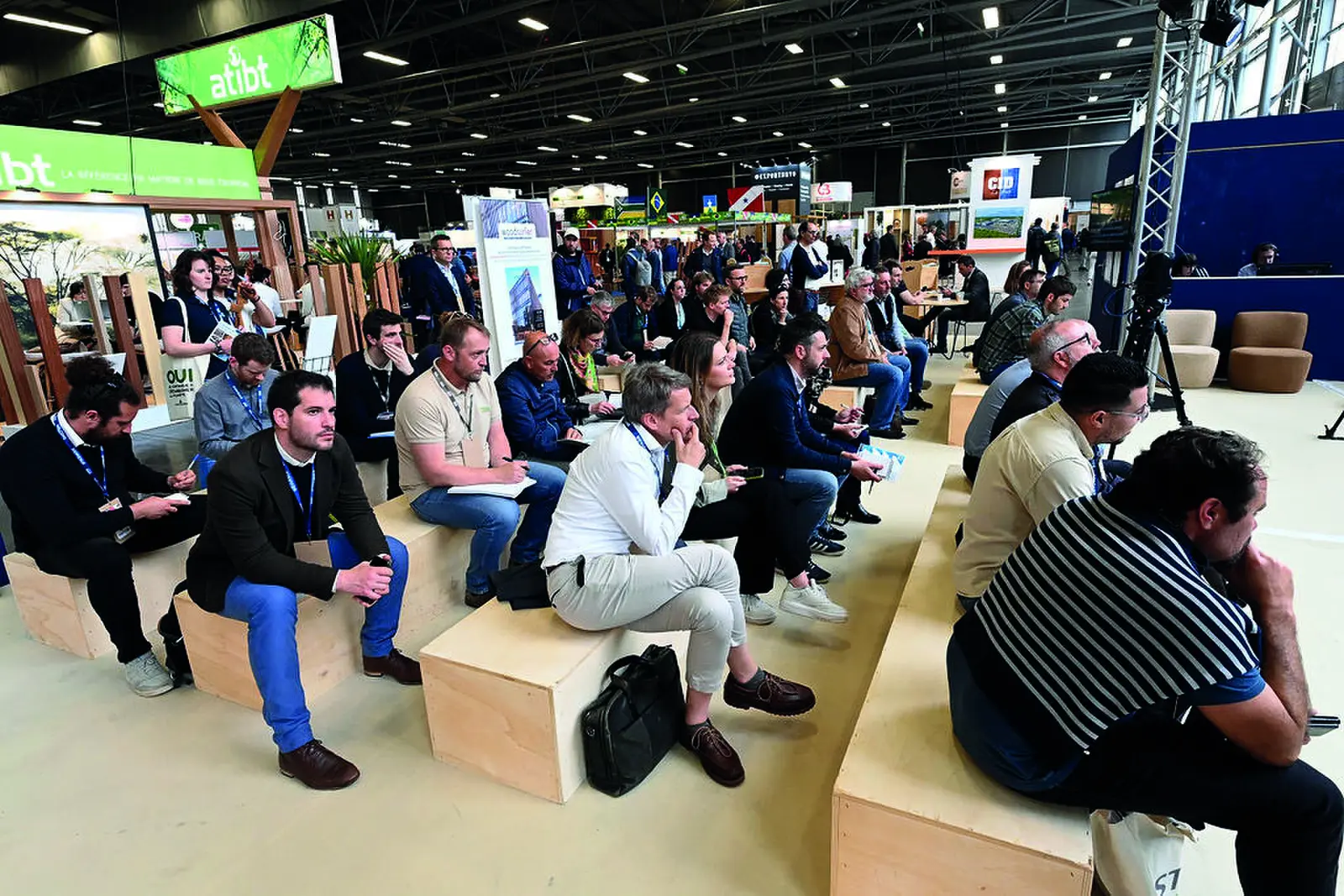 Conf&eacute;rence sur le salon