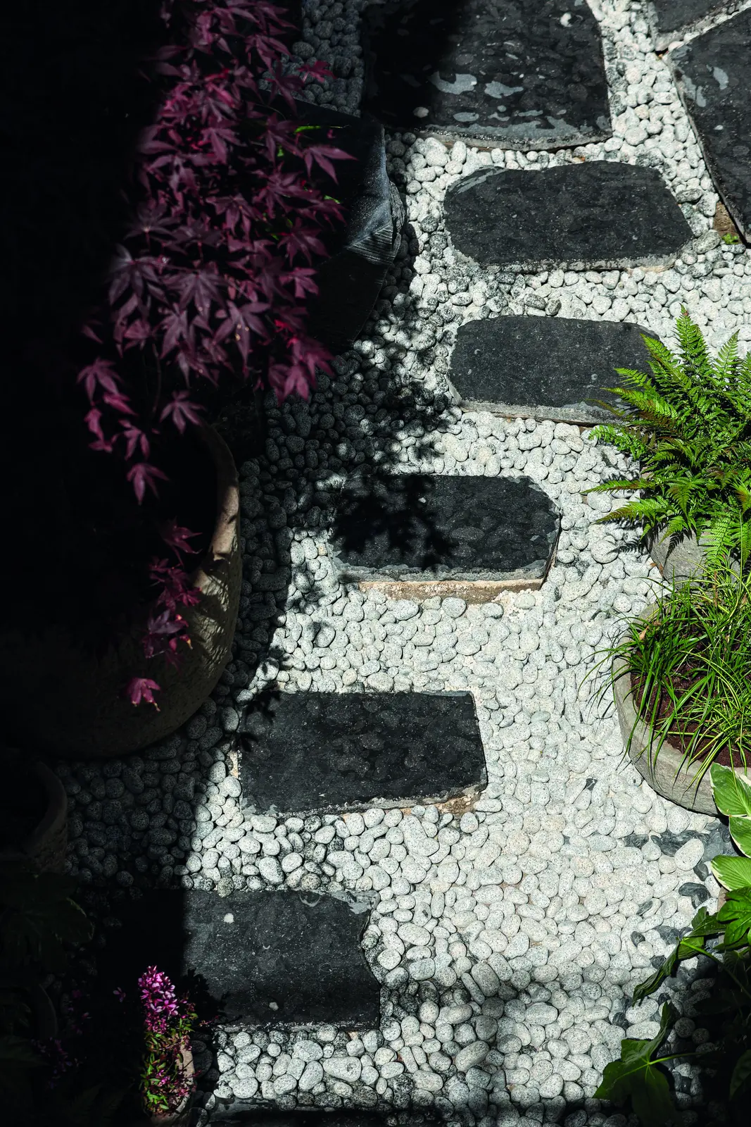 Karesansui-inspired Japanese garden, Toto showroom